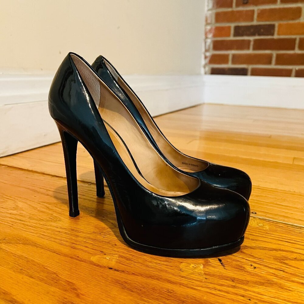 Pour La Victoire Women's 8.5 Heel Pumps